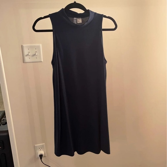 H&M Dress - Picture 1 of 2